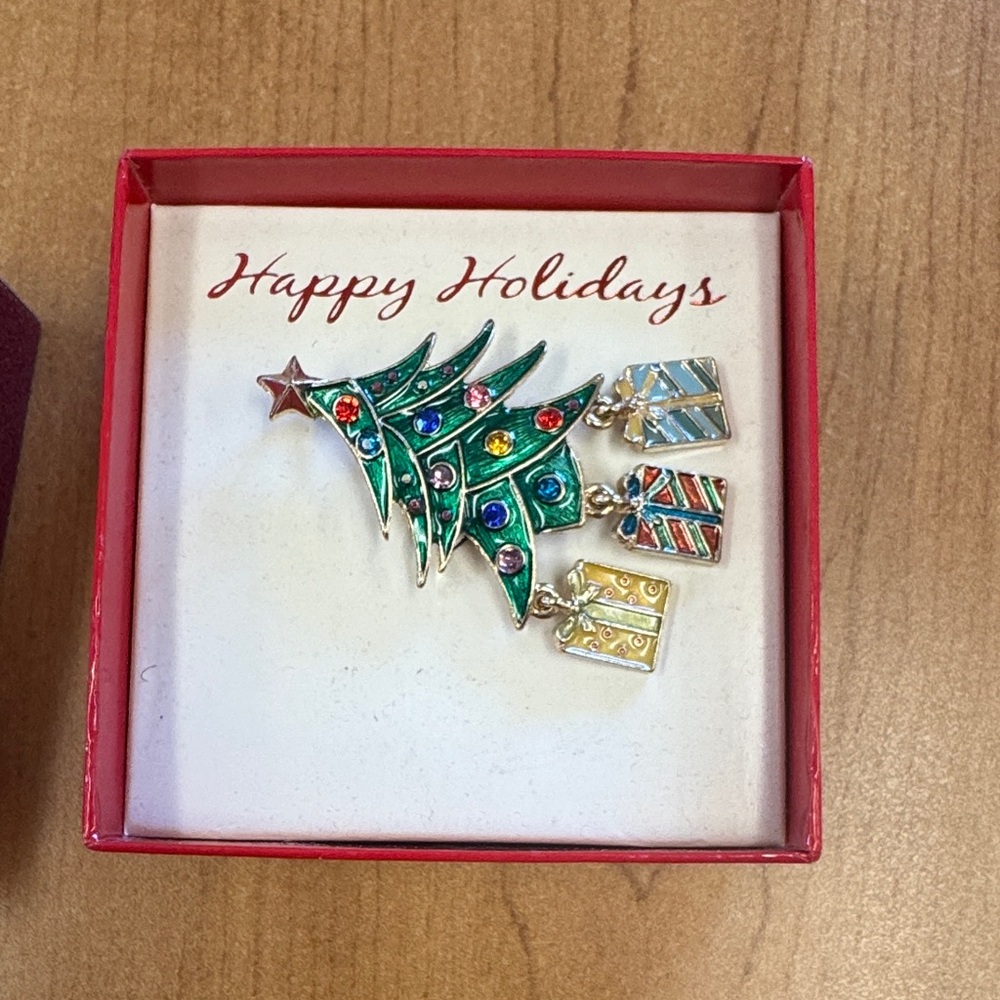 Festive Holiday Tree Brooch with Multicolor Gems